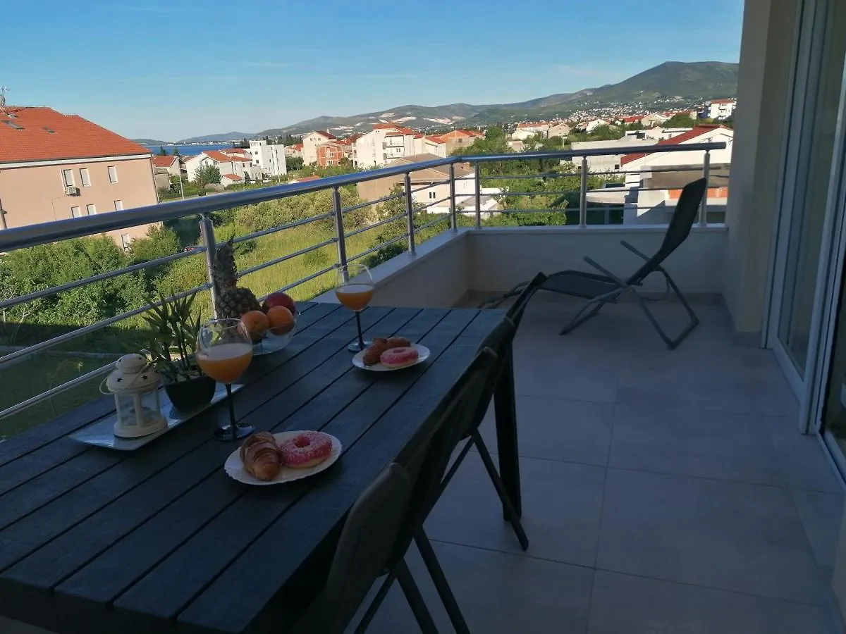Apartamento Apartman Ema Kaštela