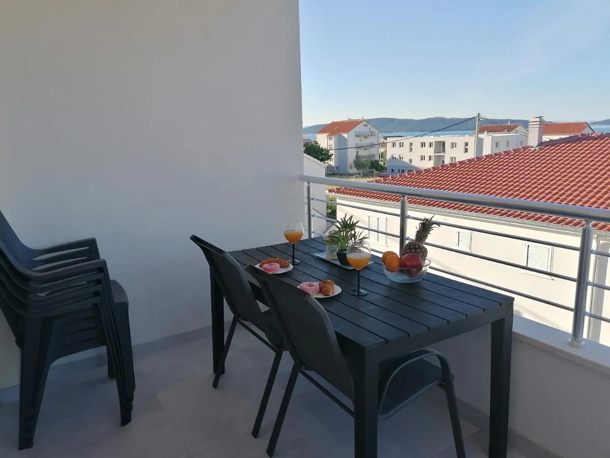 Apartman Ema Apartment Kastela