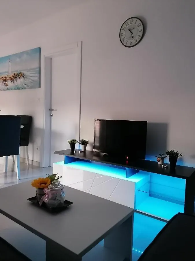 Apartman Ema Apartment Kastela