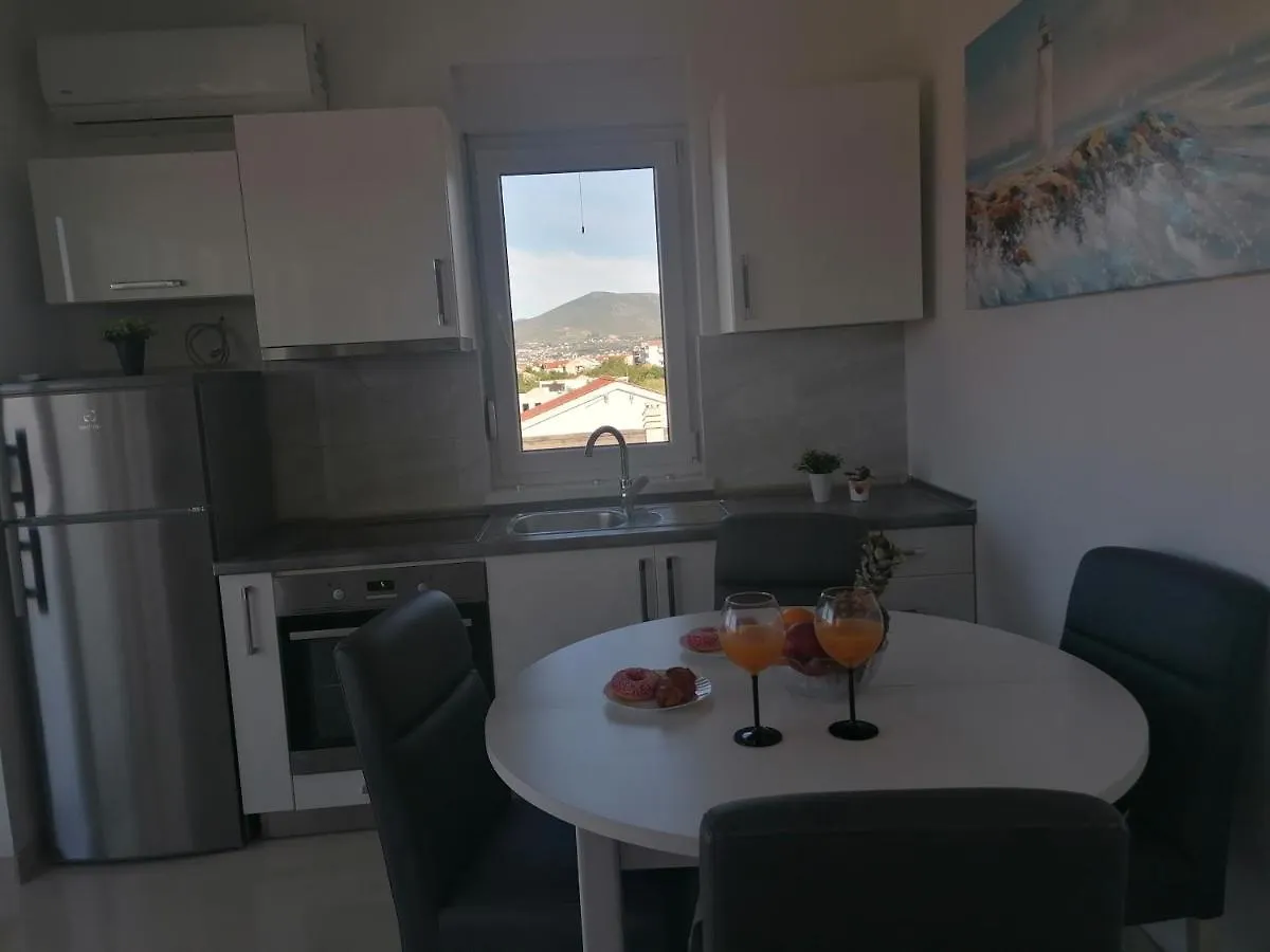 Apartman Ema Apartment Kastela