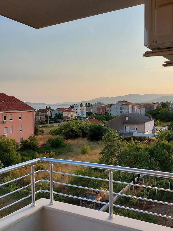 Apartman Ema Apartment Kastela